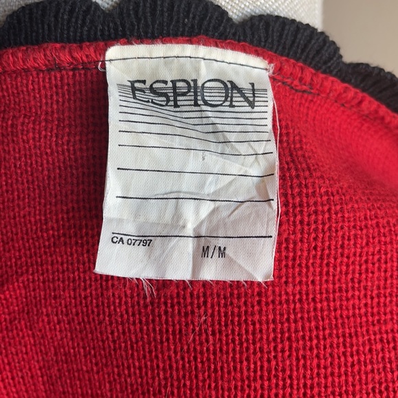 Espion Red long sleeve cardigan Medium - Picture 12 of 13
